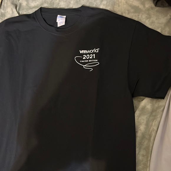 VMWorld T-Shirt New Limited Edition black ‘Imagine That’ L - Picture 1 of 6
